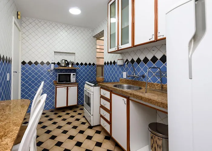 2 Quartos Em Copacabana Com Garagem | Bc 473/704