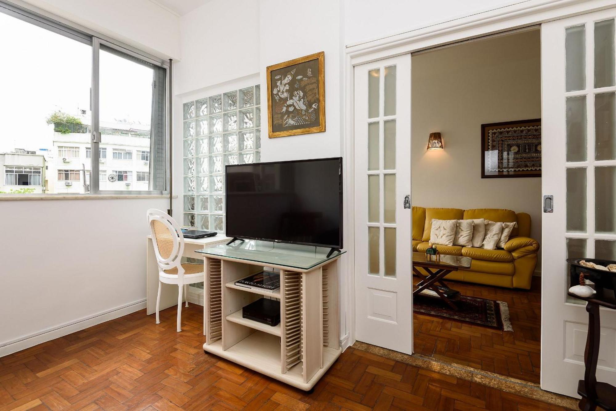 Apartment 2 Quartos Em Copacabana Com Garagem | Bc 473/704